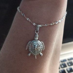 Sterling Silver Bracelet with Articulated Turtle Charm
